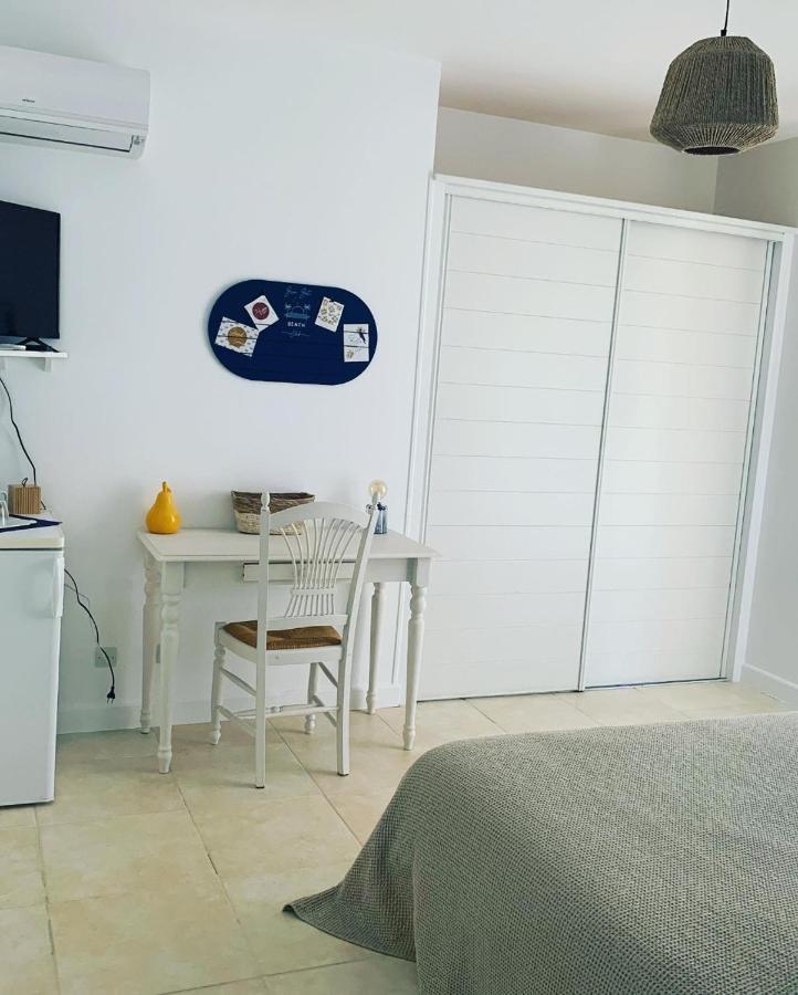 Les Palmiers Hotel ลูมีย์ ภายนอก รูปภาพ